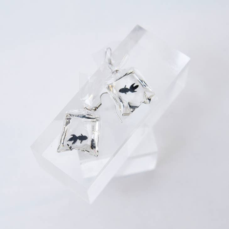 GOLD FISH EARRINGS