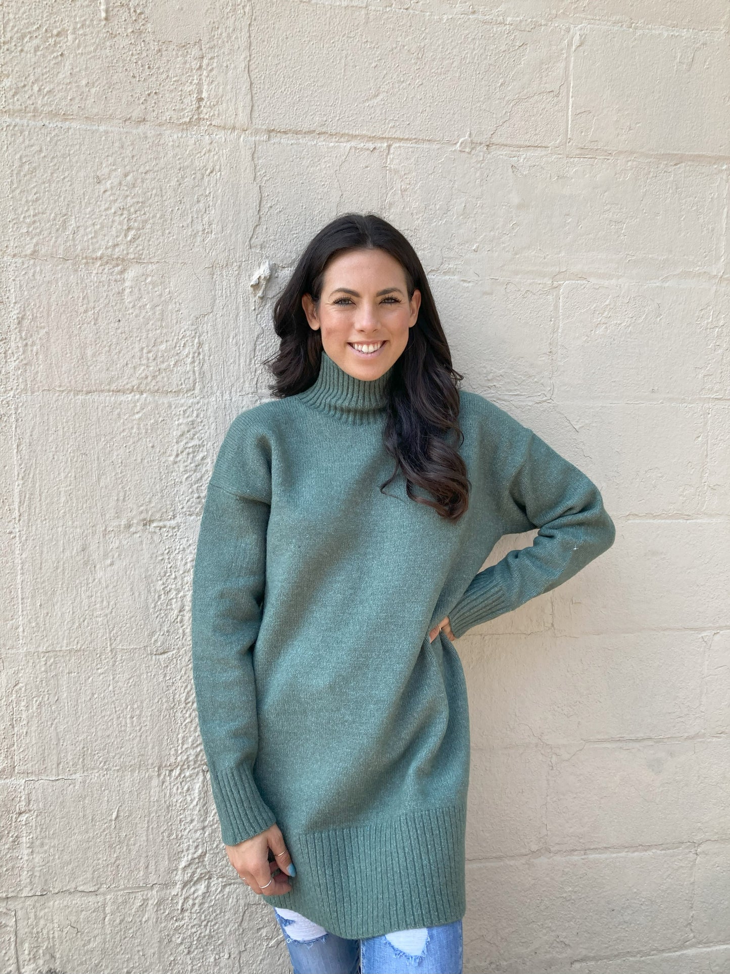 CHASING STARS SWEATER in GREEN