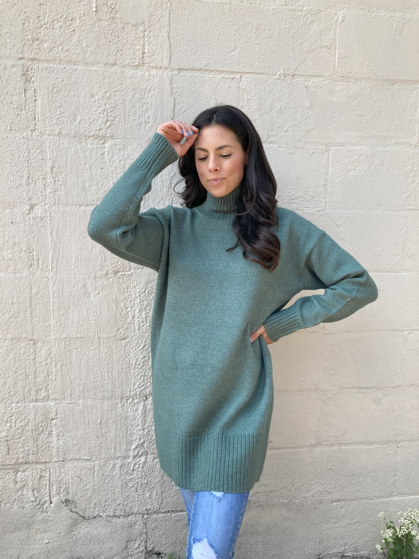 CHASING STARS SWEATER in GREEN