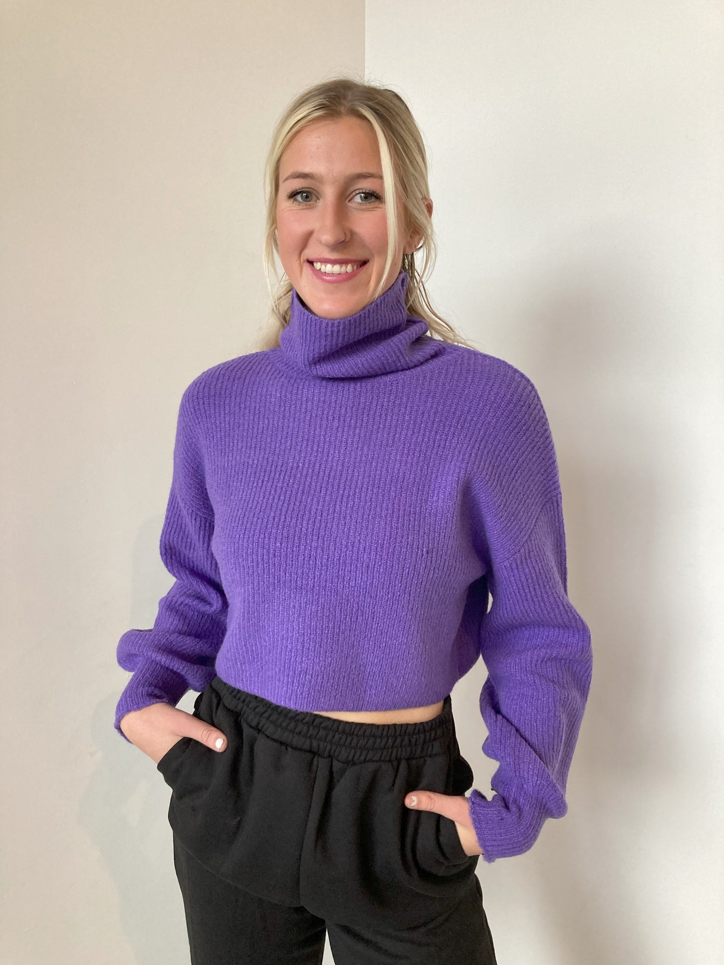 ROYAL STATEMENT SHORT SWEATER