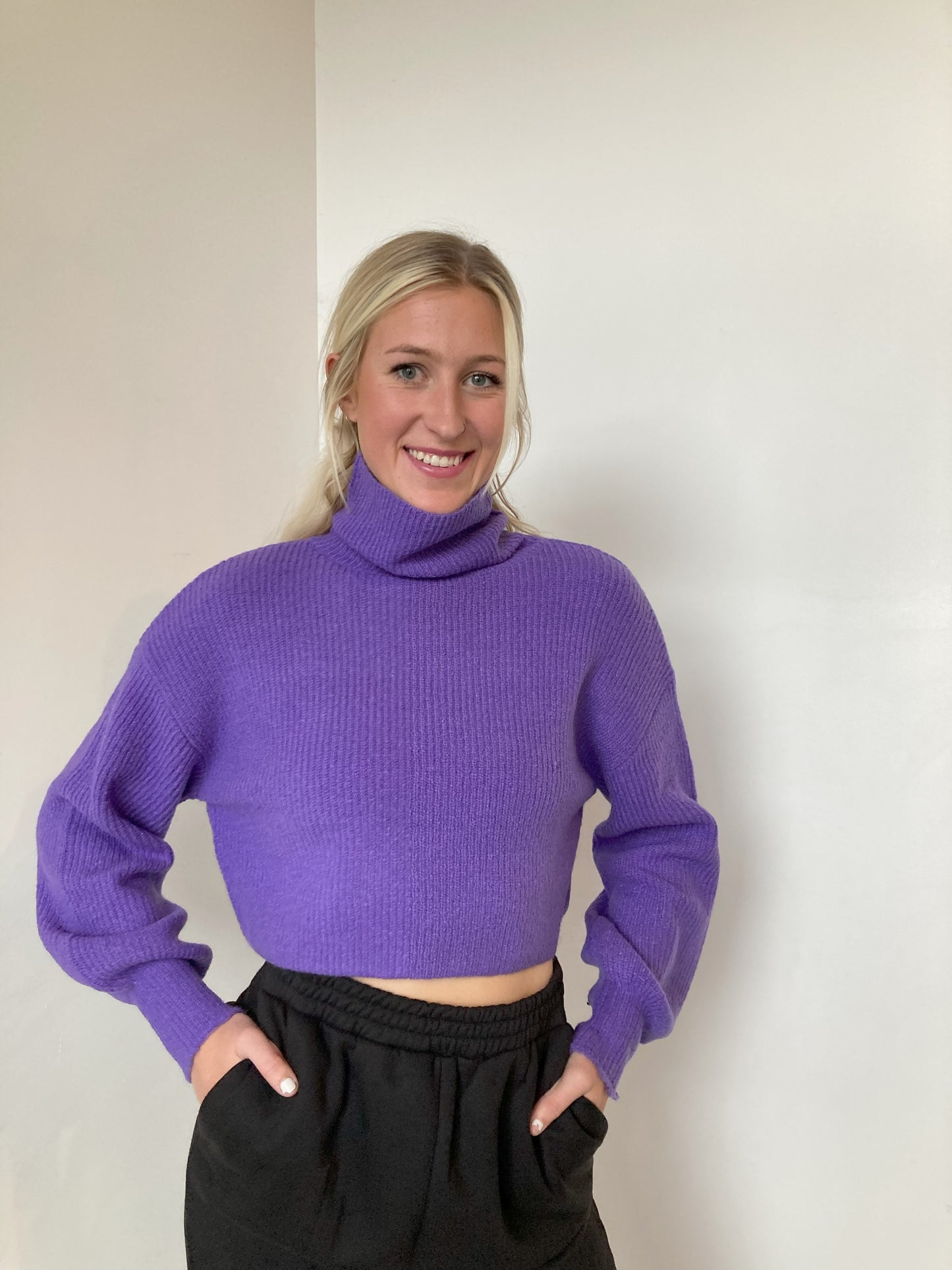 ROYAL STATEMENT SHORT SWEATER