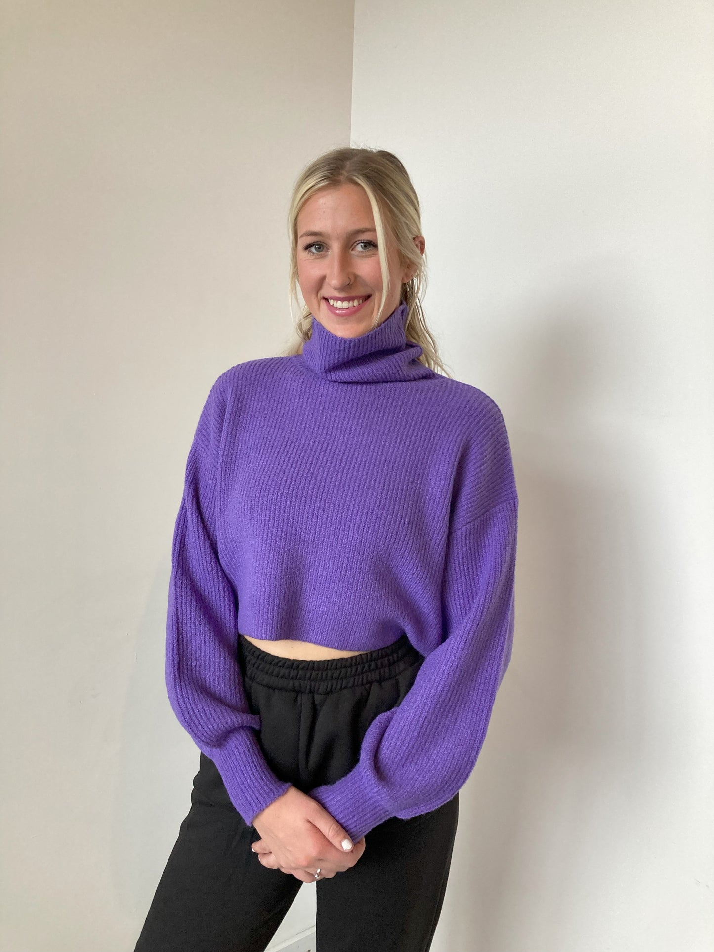 ROYAL STATEMENT SHORT SWEATER